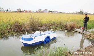江蘇這個小伙厲害了,喂養(yǎng)水產用上 無人船 ,拿著手機等豐收